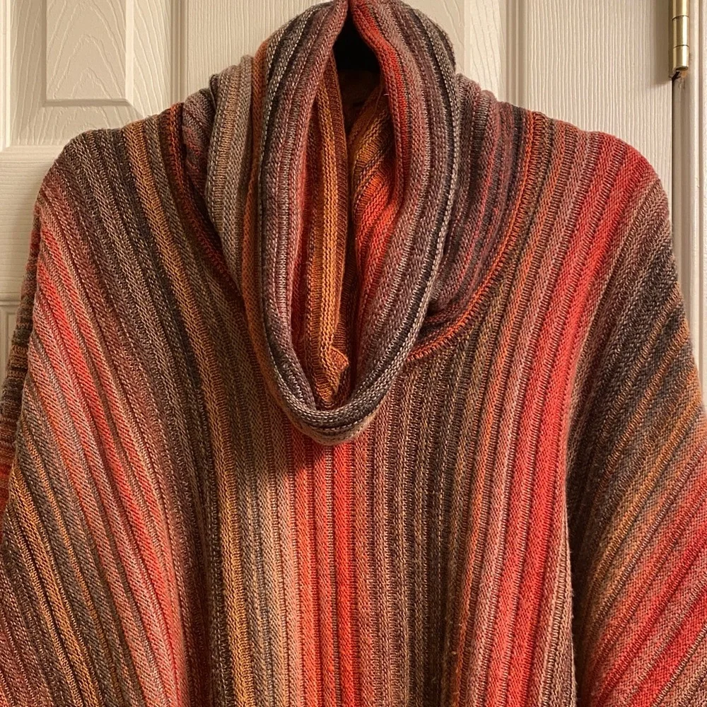 Dor Dor Elegant Multicolor Striped Women's Poncho - Picture 3 of 7